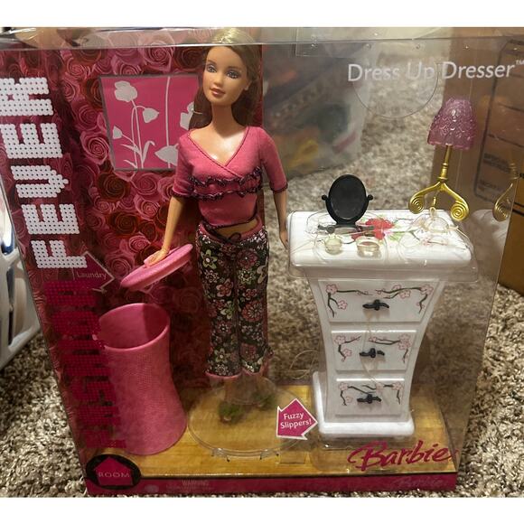 Mattel Barbie Fashion Fever Dress Up Dresser  (NWT) - Picture 1 of 3